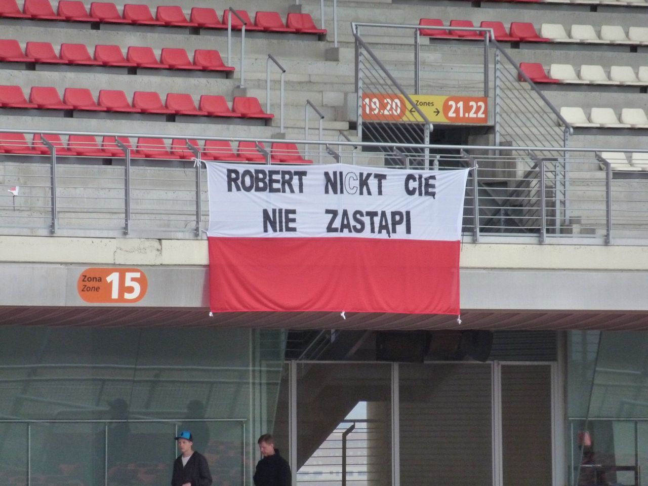 Mercedes, Ferrari, Sauber i Red Bull - testy w Barcelonie