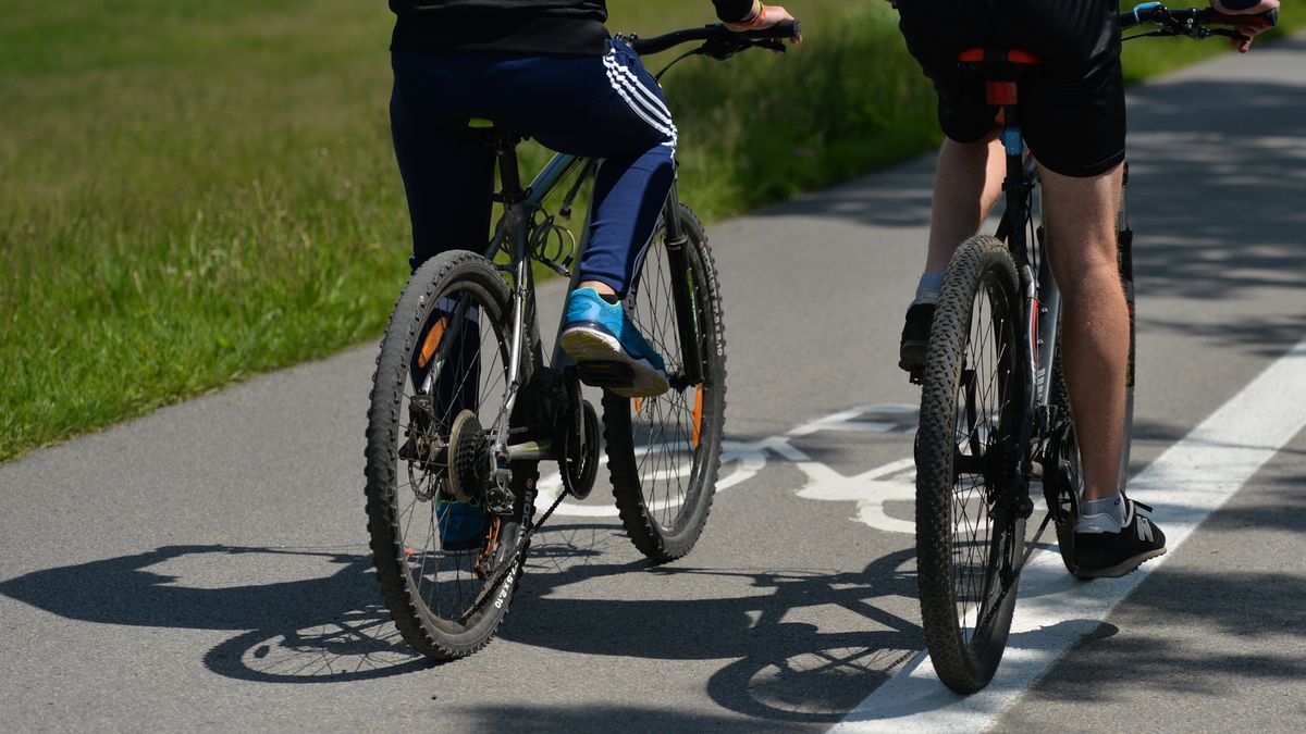 Ministerstwo Infrastruktury dało odpowiedź w sprawie tablic rejestracyjnych na rowery i hulajnogi