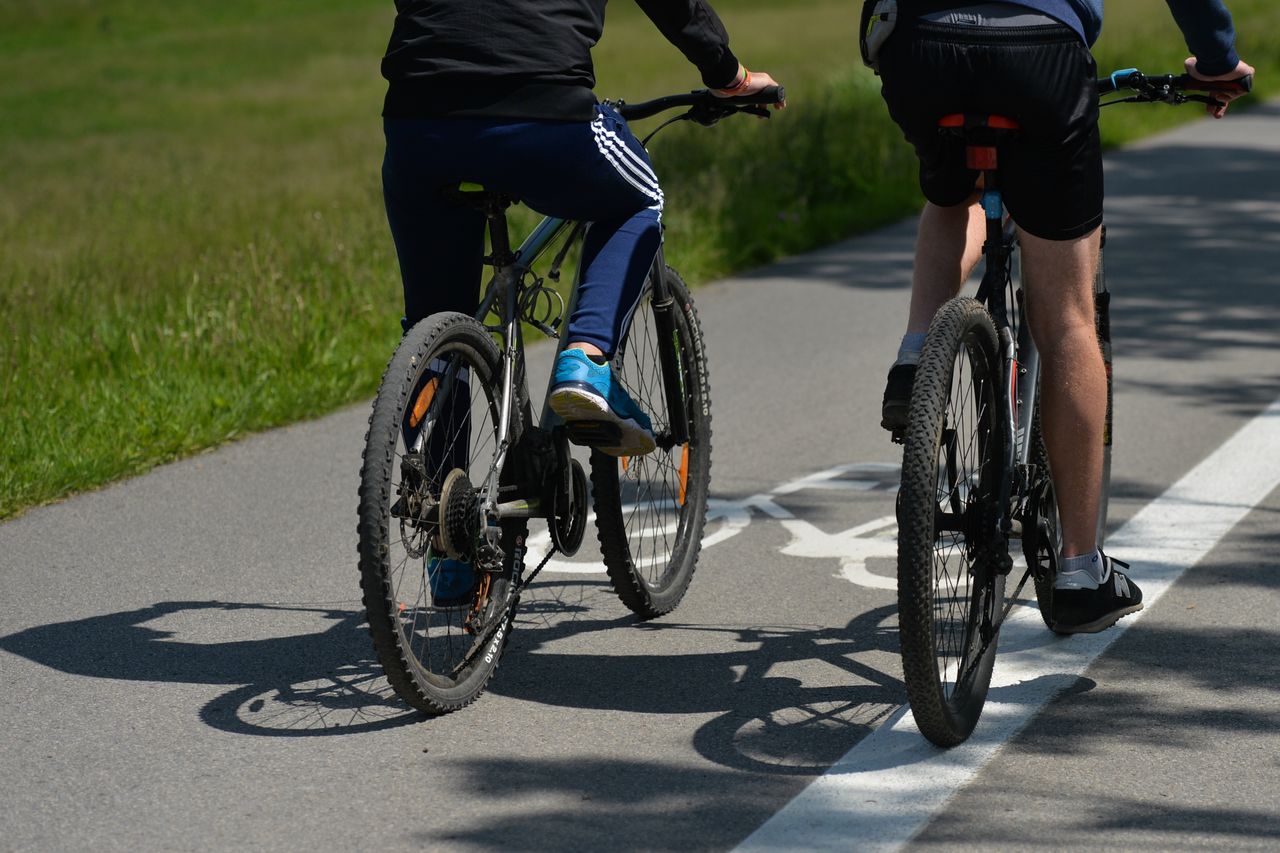 Ministerstwo Infrastruktury dało odpowiedź w sprawie tablic rejestracyjnych na rowery i hulajnogi