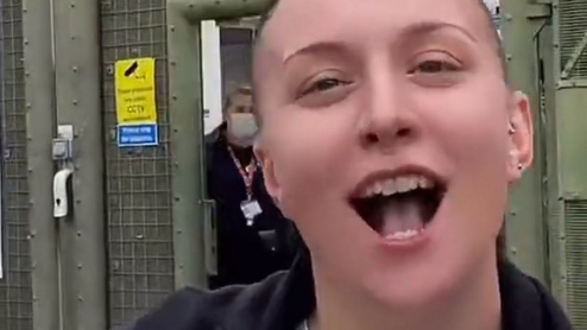 Kobieta pokazała na TikToku więzienne życie