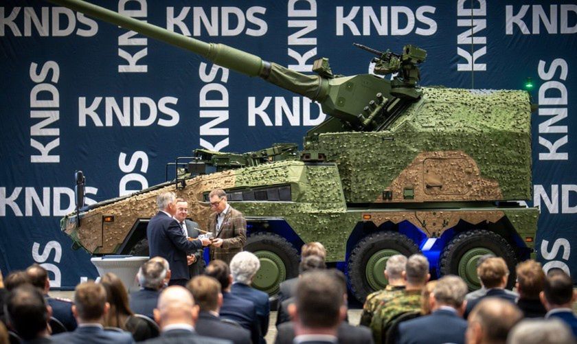 Przekazanie pierwszej RCH 155 na ręce ambasadora Ukrainy