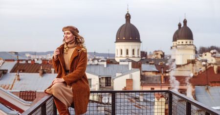 Kozaki zamszowe do 200 zł - sprawdź, jakie modele warto upolować w tym sezonie!