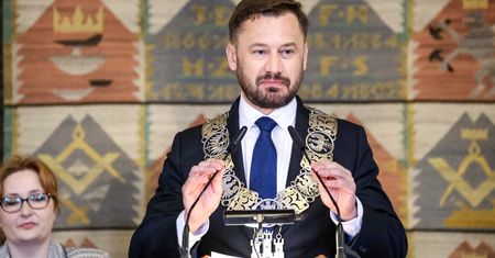 Kontrowersyjna rewolucja w Krakowie. Jest decyzja nowego prezydenta