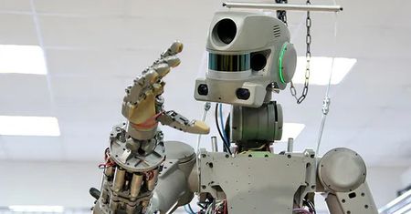 Roboty przyjmują ludzi do pracy. To nie film, to rzeczywistość