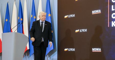 Kaczyński opuszcza rząd. Fala komentarzy w sieci
