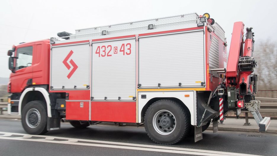 Pożar domu w Tarnowskich Górach. Straż pożarna w akcji 
