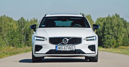 Volvo wzywa do serwisu 13 tys. aut z Polski. Może wystąpić problem z układem awaryjnego hamowania