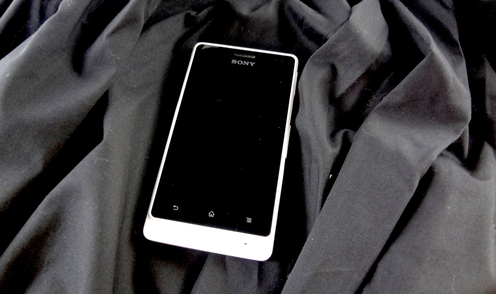 Sony Xperia go - mały pływak [pierwsze wrażenia] 5