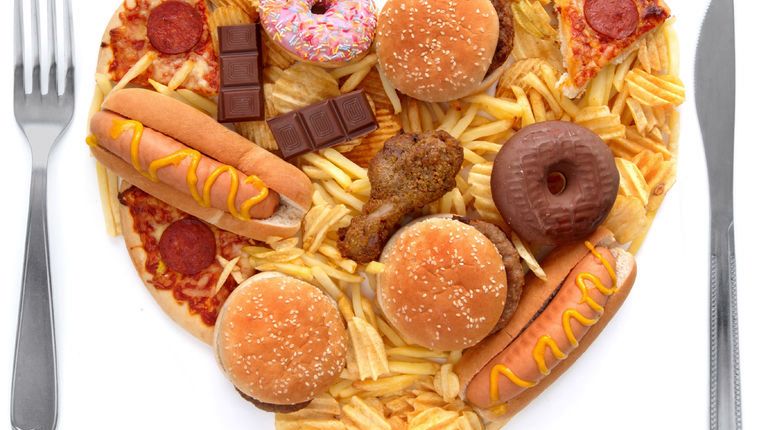 Niezdrowa żywność powoli zatruwa organizm