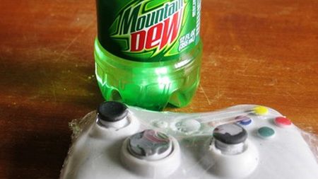 Szampon Mountain Dew oraz mydło w kształcie pada do Xbox’a 360! 1