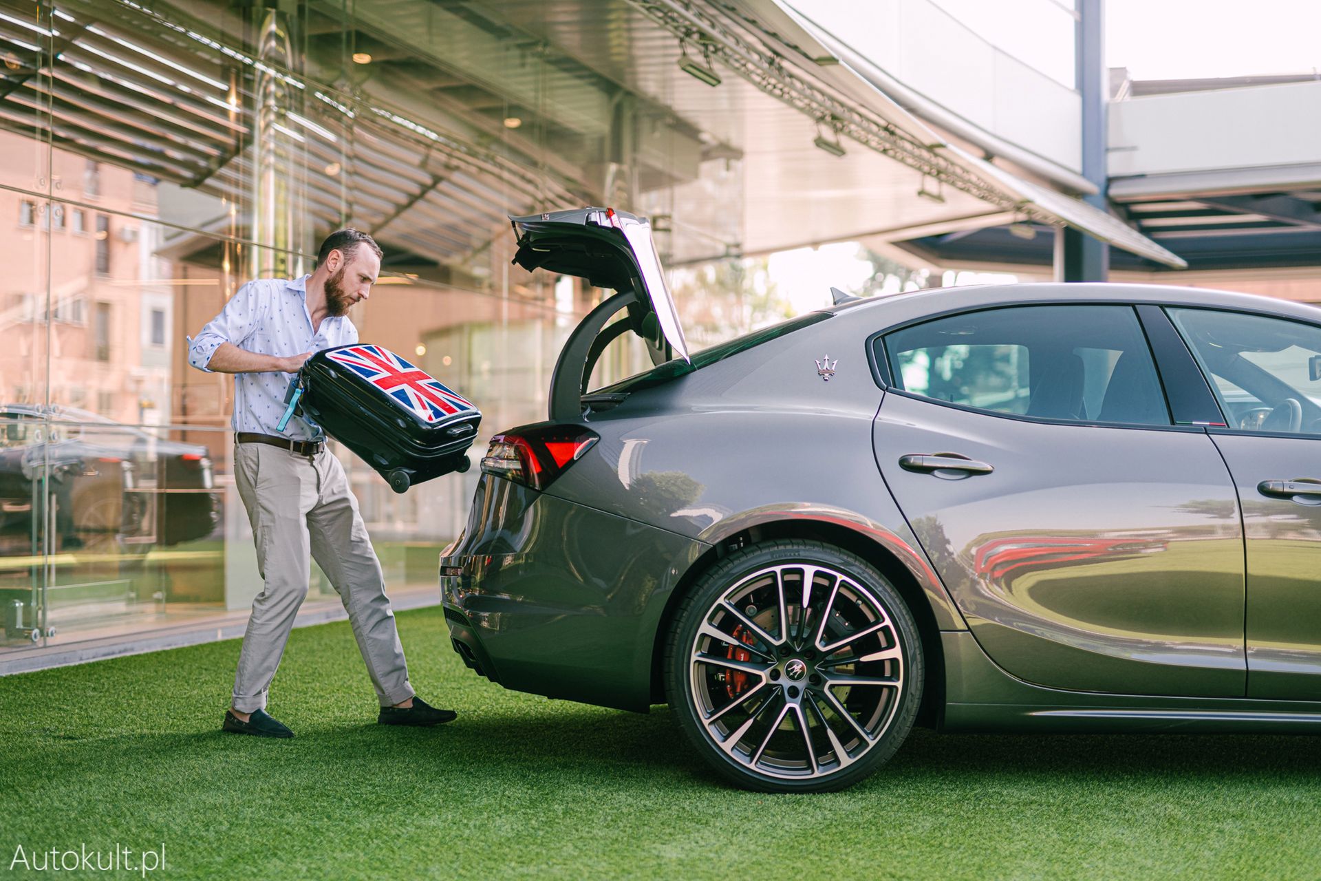 Maserati Ghibli Trofeo (2022) w fabryce w Modenie