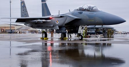 Dwa razy więcej F-15EX w służbie. Nowy wariant zmiata z nieba konkurencję
