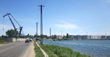 "Zniszczenia w porcie Czarnomorsk są znaczne". Magazyny ze zbożem wysadzone