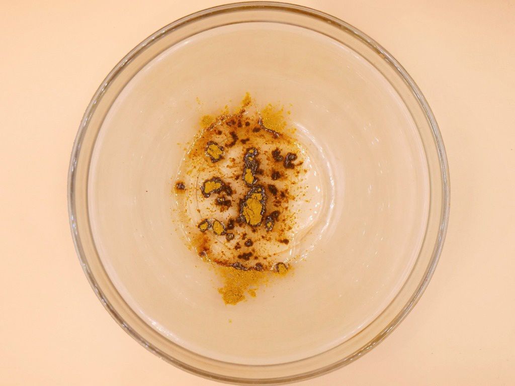 Tortilla z kurczakiem, warzywami i sosem czosnkowym przepis