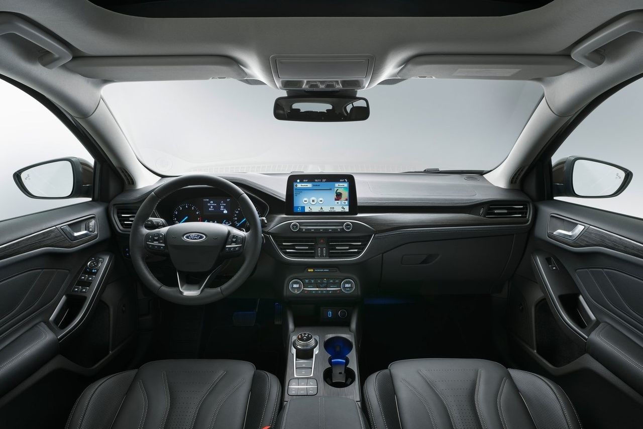 Wnętrze Forda Focusa nowej generacji ma być przestronniejsze