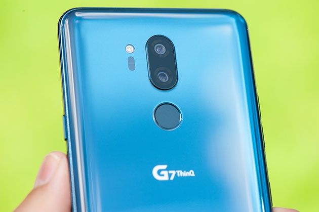LG G7 - szklany tył