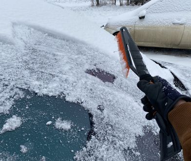 Zimą nigdy tak nie rób. Wielu kierowców później żałuje