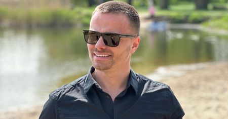 Marcin Hakiel zaniepokoił internautów. Później przerwał milczenie