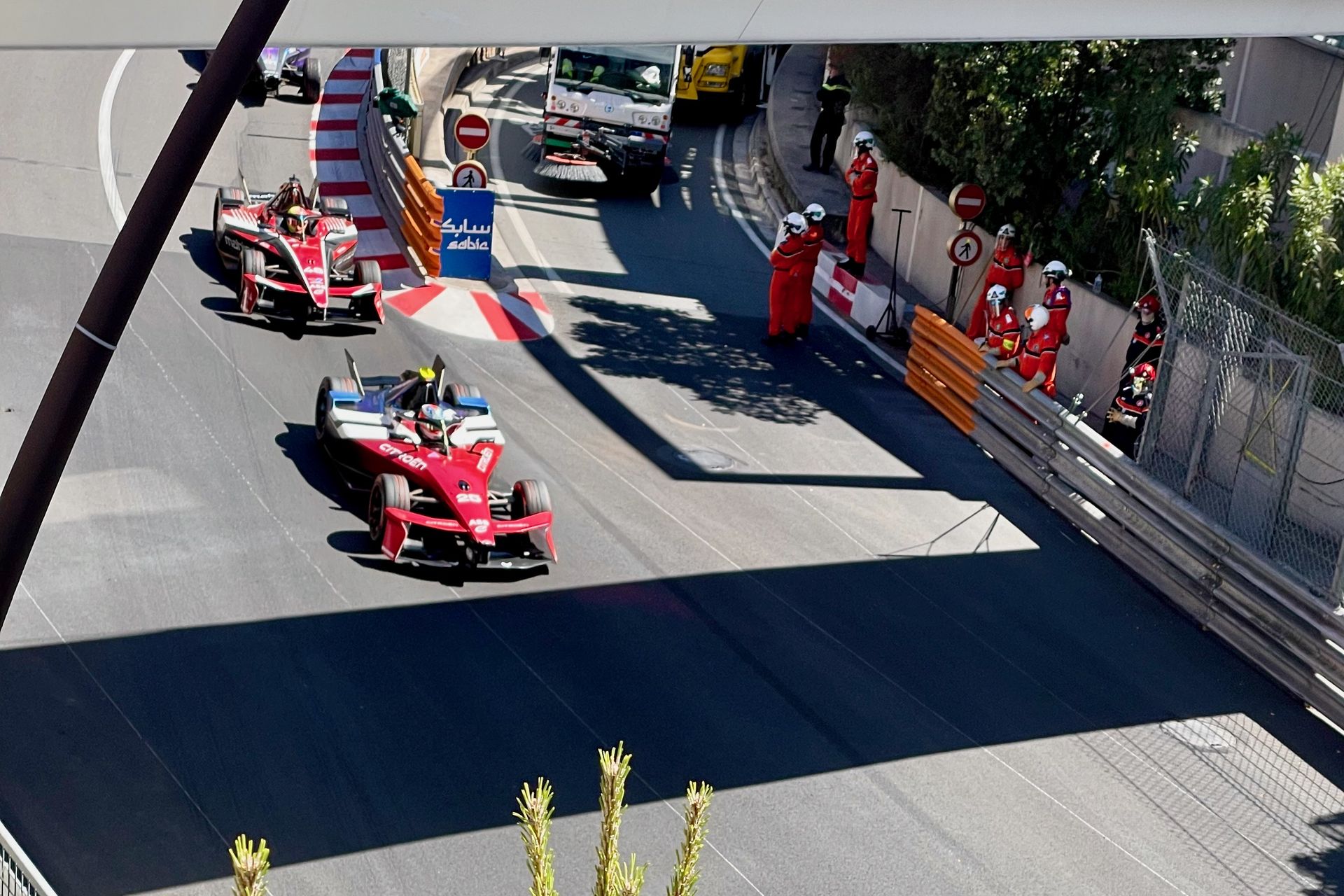 Budżetowo, ale zastępując premium. Citroën po raz pierwszy w Formule E