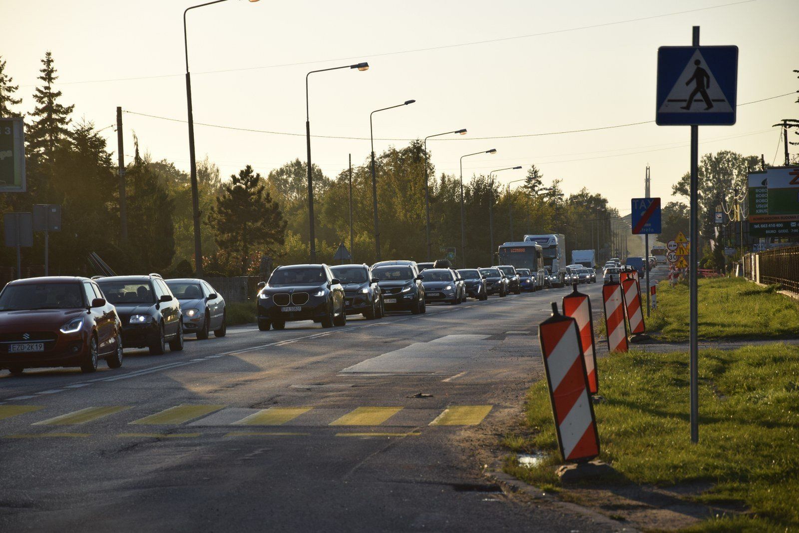 Ogromne korki na drodze wojewódzkiej 482 w Zduńskiej Woli. Zaczęła się przebudowa