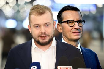 Ostre słowa posła PiS o Morawieckim. "Tusk robił to samo"