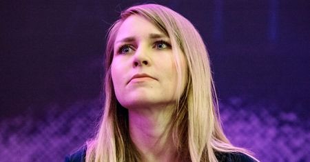 Oburzona Dorota Masłowska twierdzi, że została ZHAKOWANA przez katolicki tygodnik: "Jestem osobą NIEWIERZĄCĄ, niepraktykującą"
