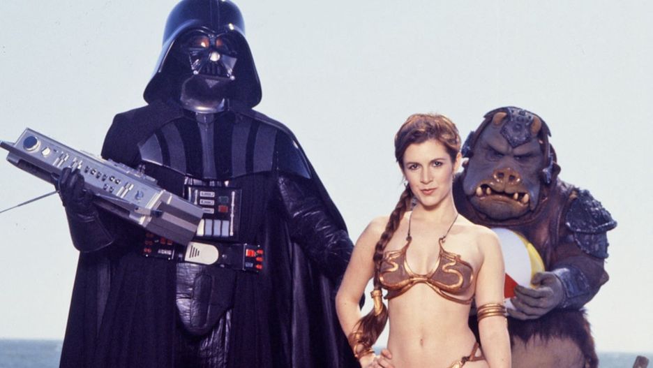 Carrie Fisher jako Leia w towarzystwie Lorda Vadera