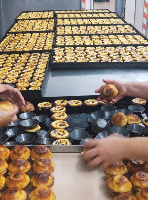 Pasteis de Belem to obowiązkowy przysmak każdego, kto chce poznać smak Lizbony