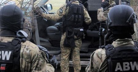 Chciał komuny w Polsce, wzywał do rewolucji. Zatrzymało go ABW