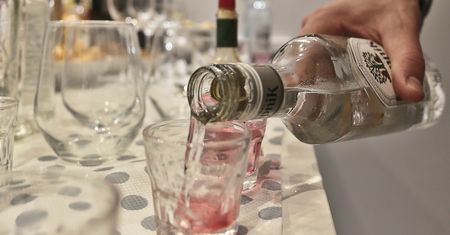 "Alkohol i głośne libacje". Poseł PiS: obywatele są zaniepokojeni