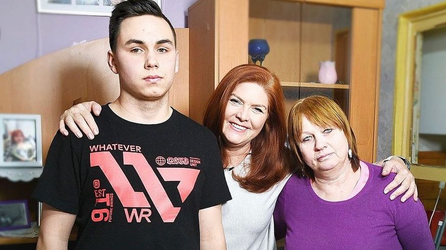 Mateusz z Katarzyną Dowbor i babcią