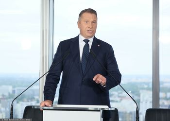 "Wyjątkowa bezczelność". Czarnek grzmi po rozłamie