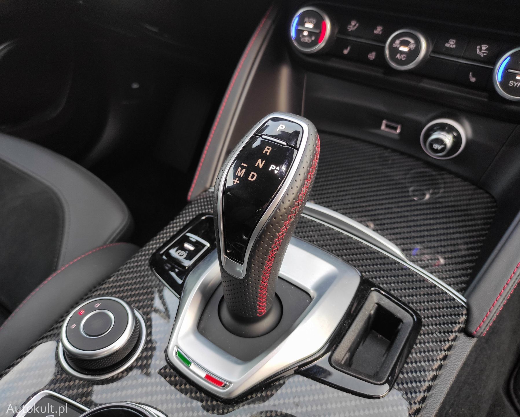 Alfa Romeo Stelvio Estrema