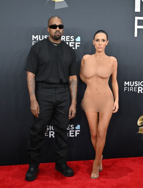 Bianca Censori na Grammy 2025