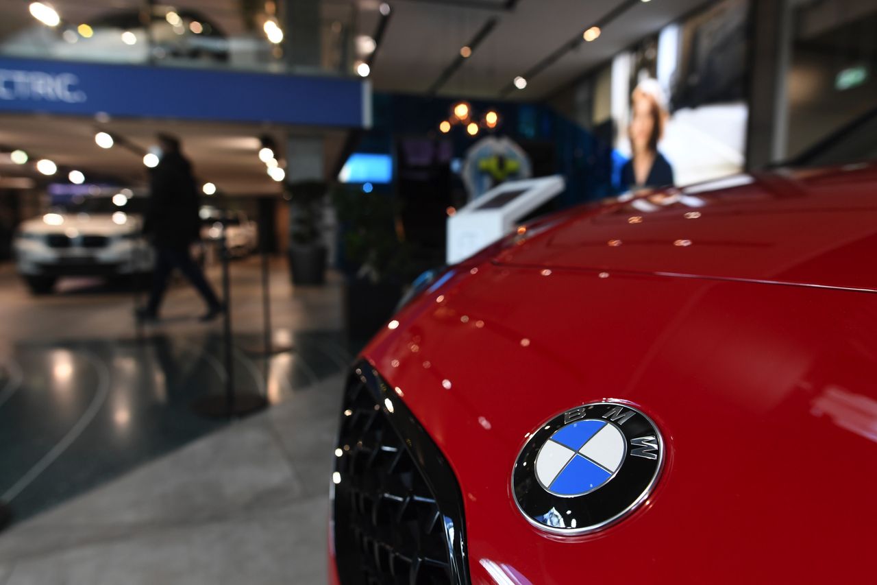 Nowa usługa BMW naprawi samochód zdalnie lub zaprosi do serwisu