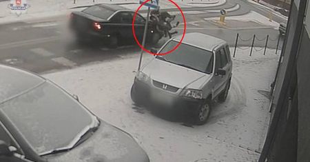 Biłgoraj. Potrącił na pasach dwie 16-latki i odjechał [WIDEO]