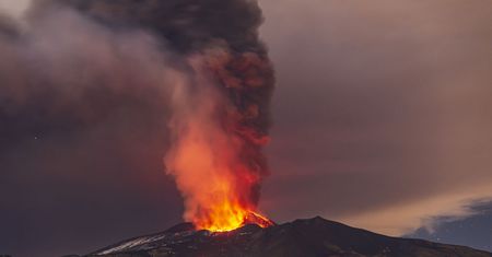 Etna znów się przebudziła. Przerażające zdjęcia z Włoch