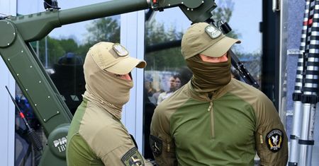 Wpadli z amunicją. Dwoje pasażerów zatrzymanych na lotnisku w Balicach