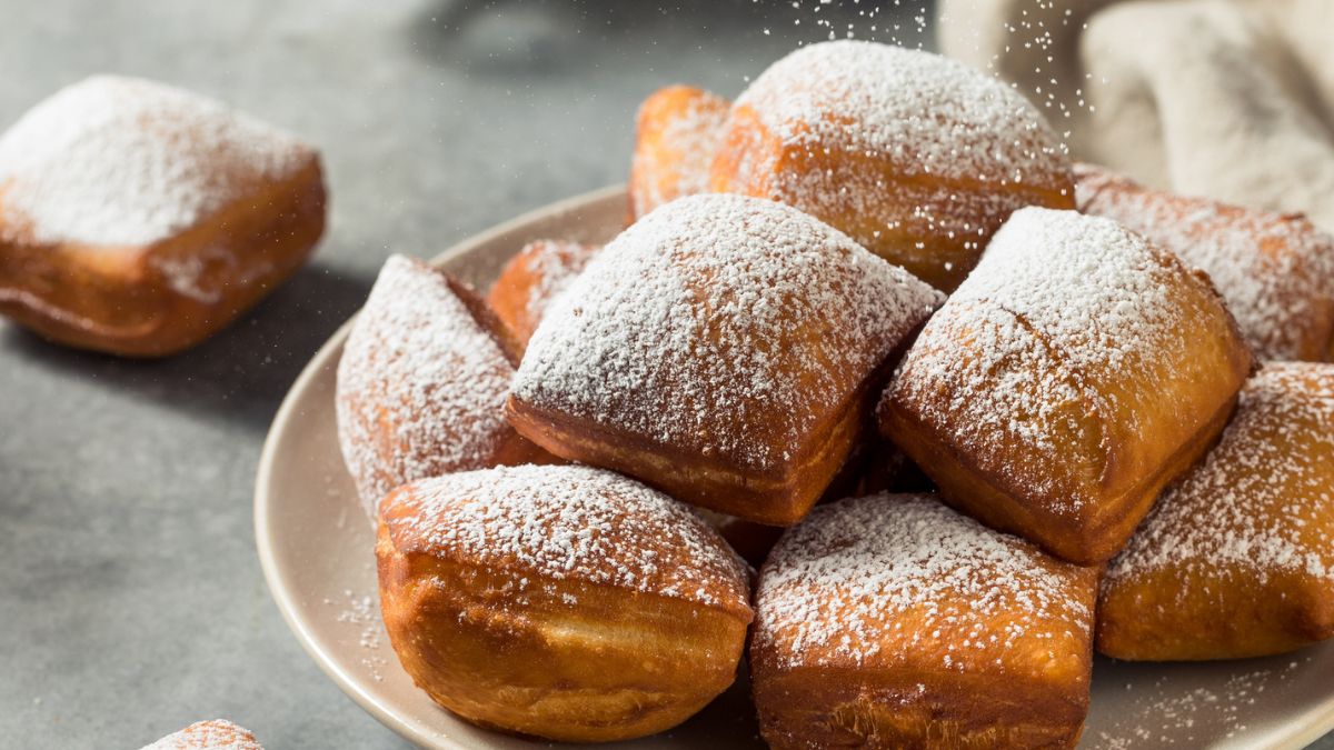 Pączki poduszki są idealne na tłusty czwartek. Zrobisz je nawet na patelni