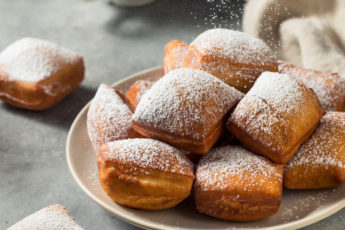 Pączki poduszki są idealne na tłusty czwartek. Zrobisz je nawet na patelni