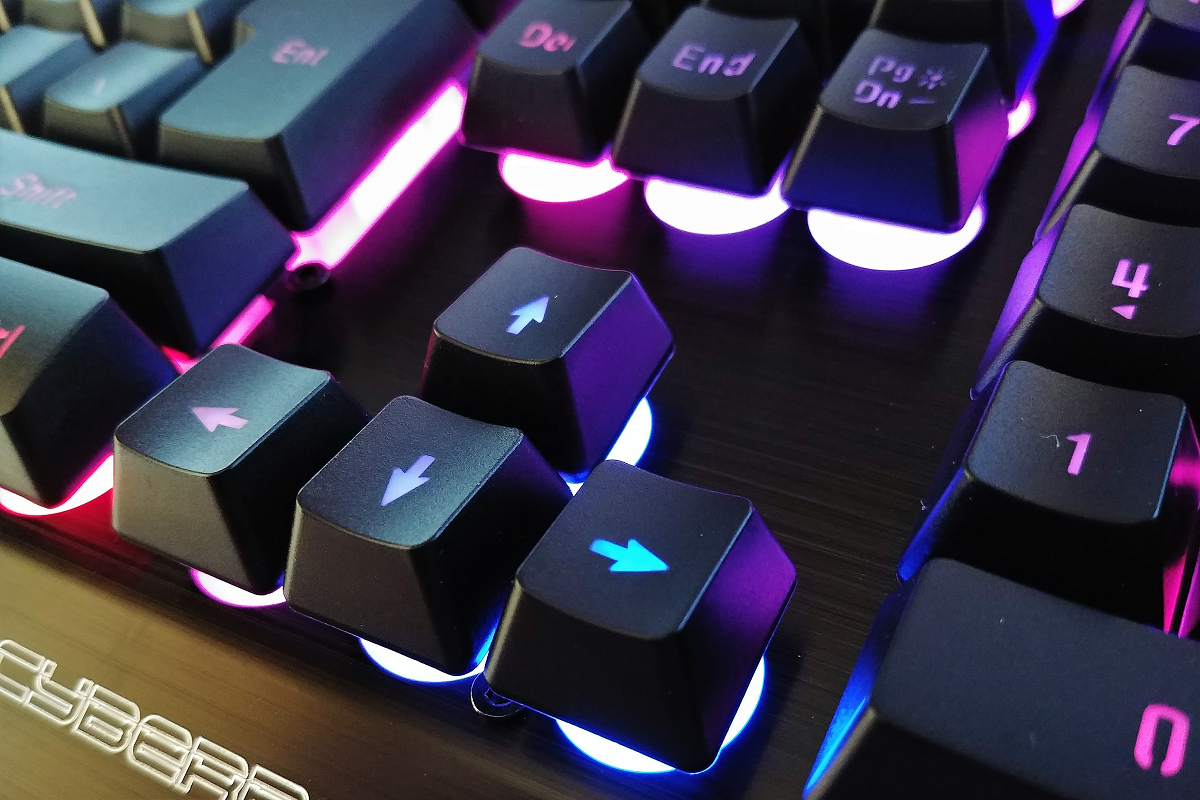 uRage Cyberboard – test membranowej klawiatury z podświetleniem RGB 2