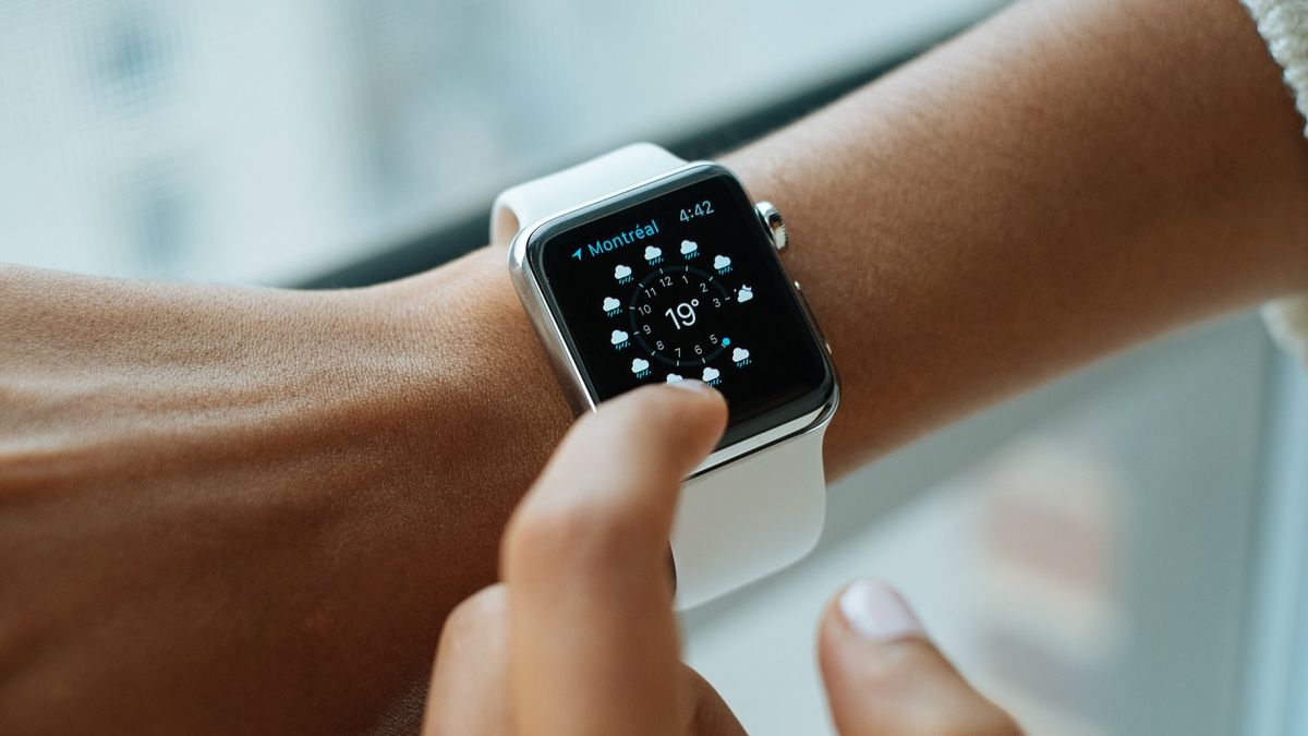Apple Watch uratował życie 67-letniej kobiecie