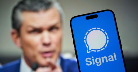 Afera w Białym Domu. "The Atlantic" publikuje zapis z czatu na Signalu
