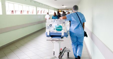 W szpitalu nie było sprzętu. Zmarła 11-miesięczna dziewczynka