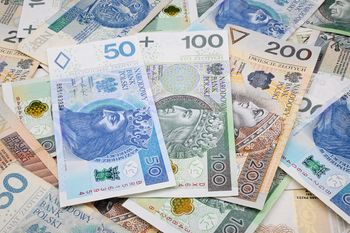 Dodatkowe pieniądze od pracodawcy na urlop. Oto wymogi ich uzyskania