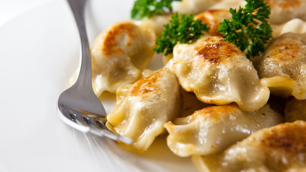 pierogi z białą kiełbasą