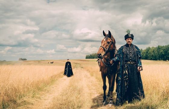Niebawem nowe odcinki serialu "1670". Netflix pokazuje kolejny zwiastun