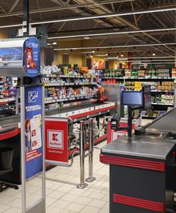 Kaufland wycofuje wodę. Kontrowersje w związku z systemem kaucyjnym