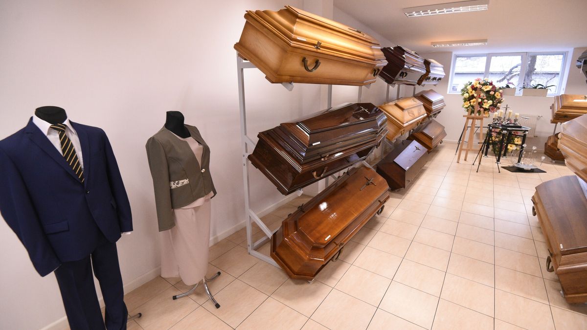 East News archiwum 8
07.12.2021 TORUN SOTOR ZAKLAD POGRZEBOWY FOT. JACEK SMARZ / POLSKA PRESS