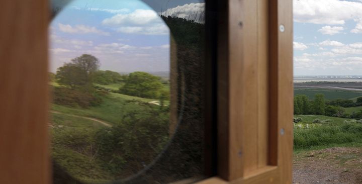 Ujście Tamizy w Hadleigh Country Park, widziane przez ogromną camerę obcurę 8